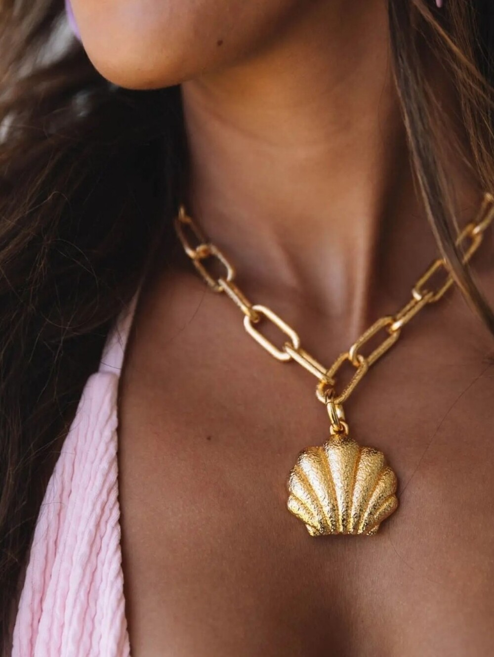 Emma Pills SUN-KISSED Necklace, Shell Pendent 14k Goldplated, 17.3" New